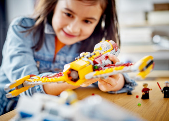 FREE Mini LEGO Star Wars Giveaway