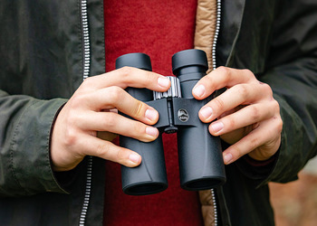Free Compact Binoculars from Peckish