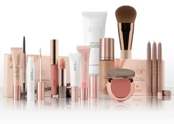 Free delilah Beauty Bundle (worth over £400)